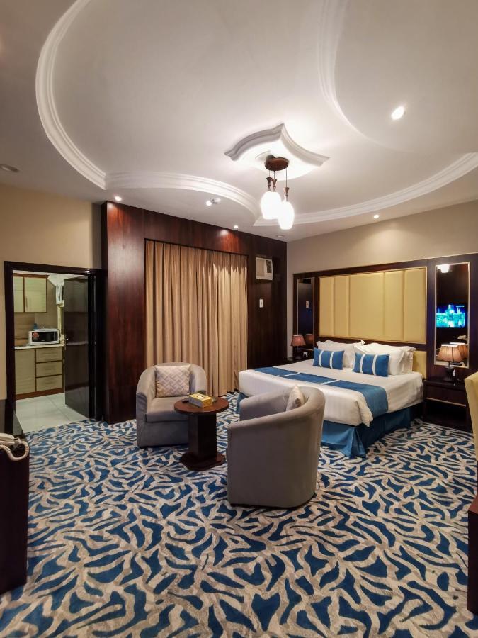 فندق كيان - Kyan Hotel คามิสมูชาอิท ภายนอก รูปภาพ