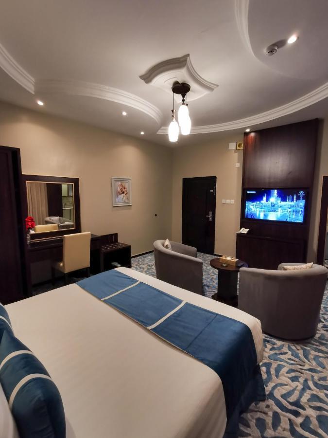 فندق كيان - Kyan Hotel คามิสมูชาอิท ภายนอก รูปภาพ