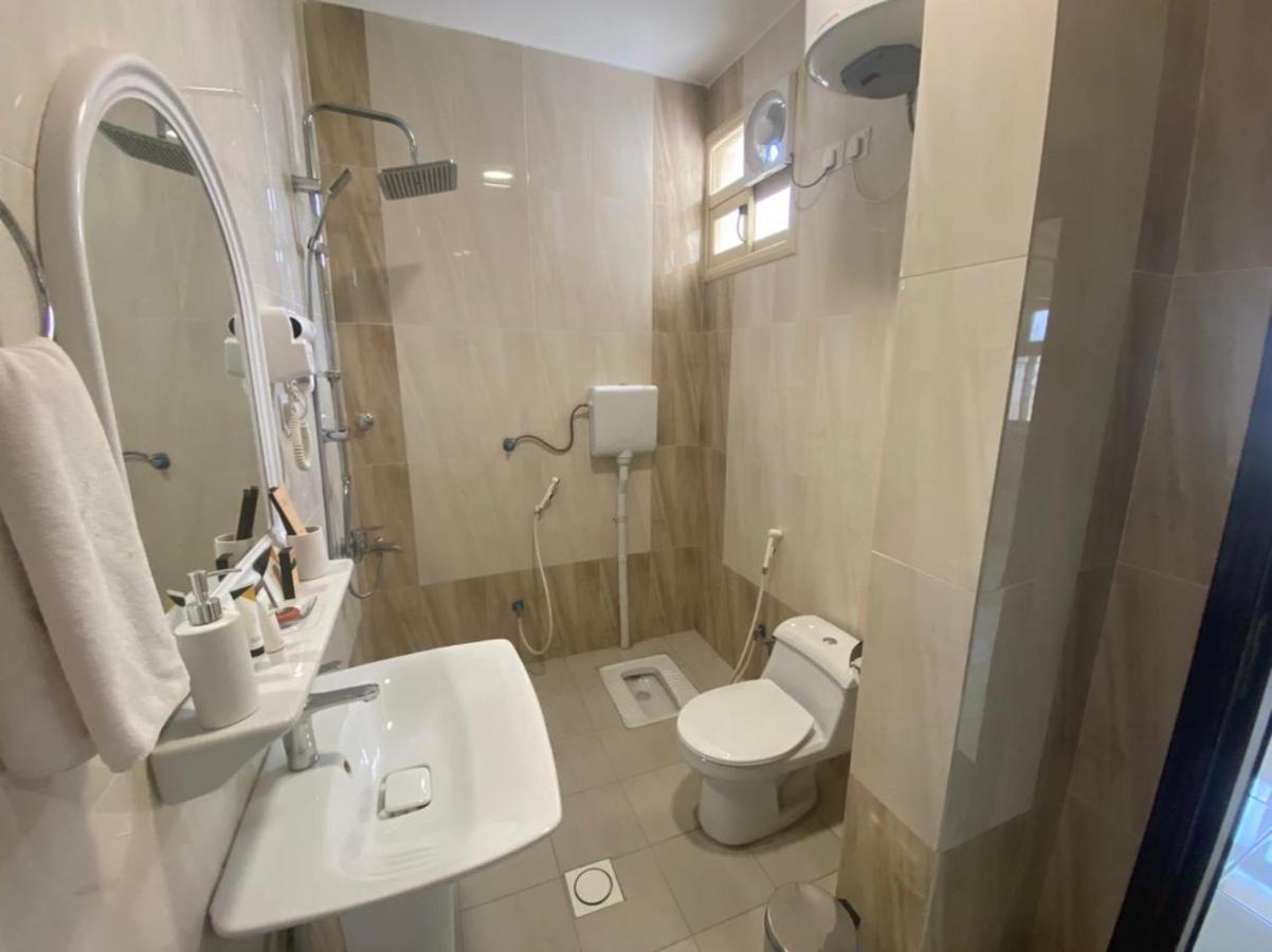 فندق كيان - Kyan Hotel คามิสมูชาอิท ภายนอก รูปภาพ